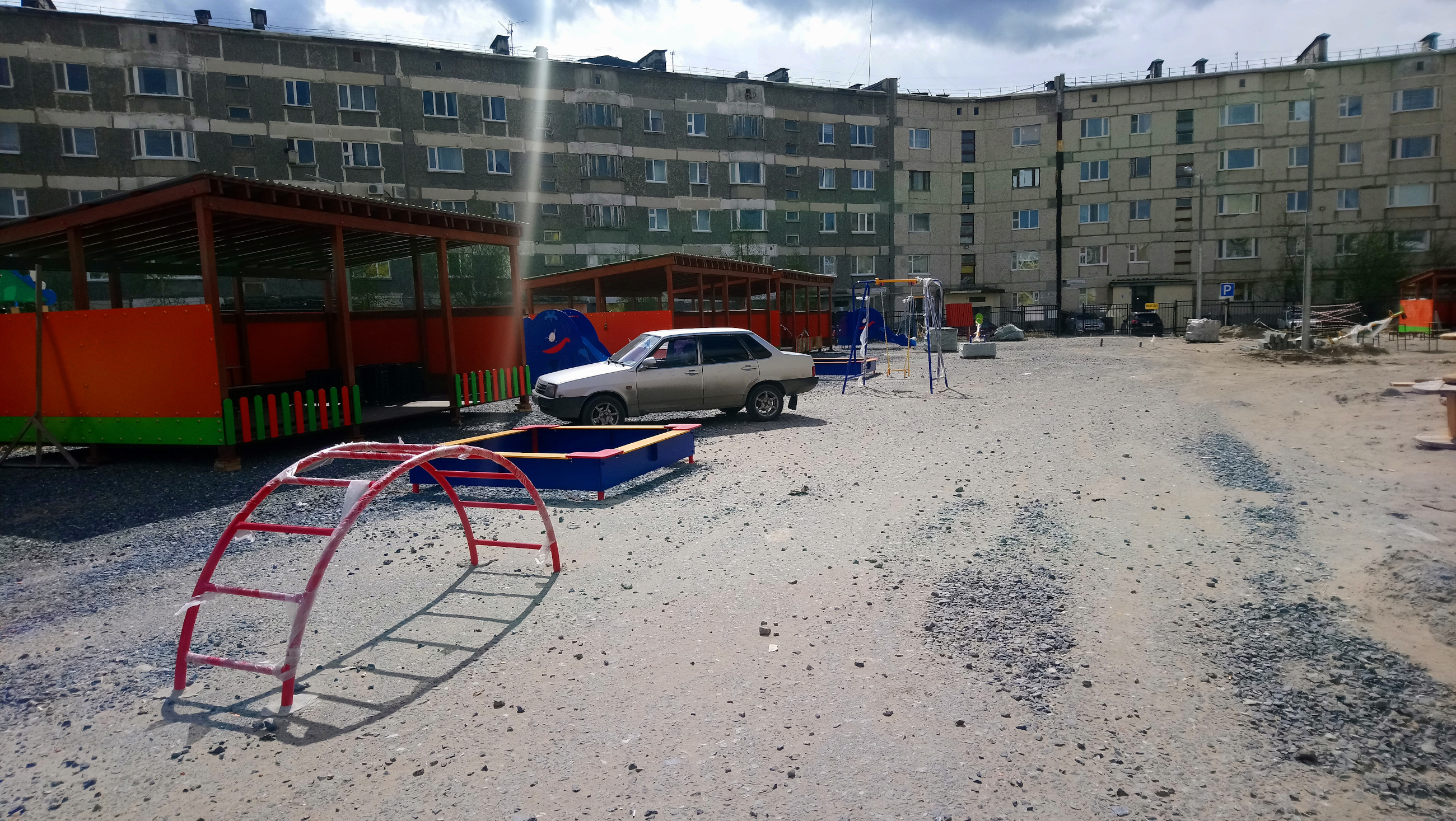 г. Надым д/с Ромашка. Благоустройство территории. Стройплощадка. Сентябрь 2021г .